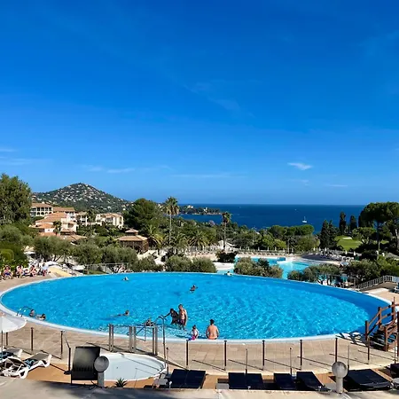 Daire Village Cap Esterel, Piscine, *