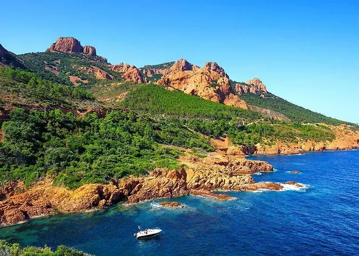 Village Cap Esterel, Piscine, * Saint-Raphaël