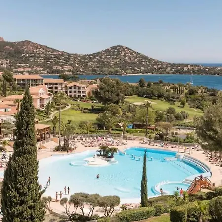 Village Cap Esterel, Piscine, アパート Saint-Raphaël