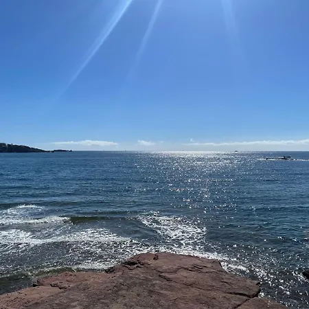 Village Cap Esterel, Piscine, * Saint-Raphael (Var)