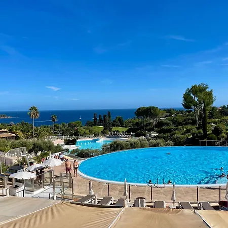 Village Cap Esterel, Piscine, Апартаменты
