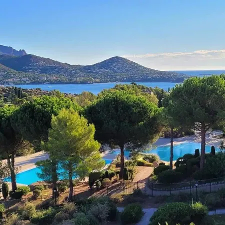 Village Cap Esterel, Piscine, * Saint-Raphaël