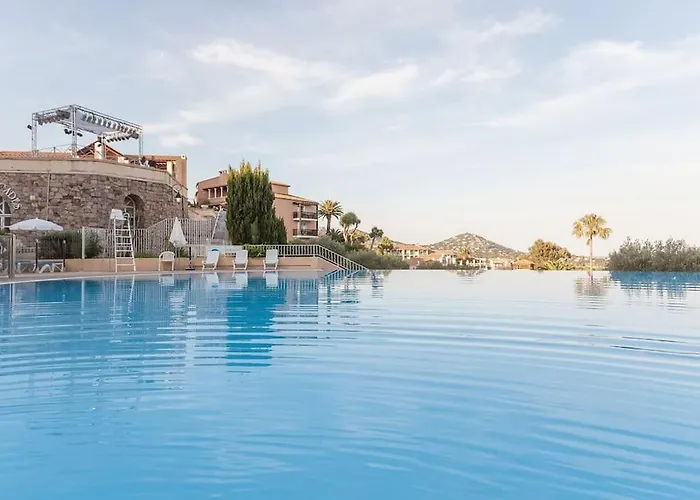 Village Cap Esterel, Piscine, דירה *