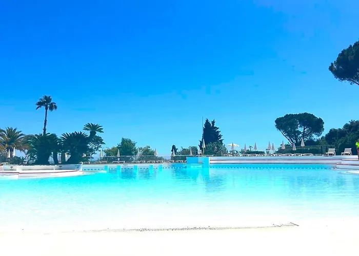 Village Cap Esterel, Piscine, דירה *