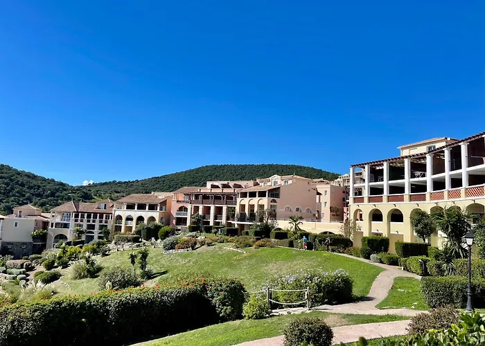 Village Cap Esterel, Piscine, Апартаменты *